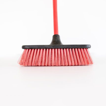 Teepee Bass Hard Broom with Stick