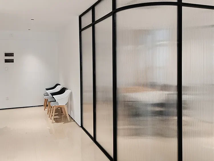 Modern Glass Partition Idea